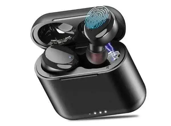 

Bluetooth гарнитура TOZO T6 с футляром для беспроводной зарядки IPX8