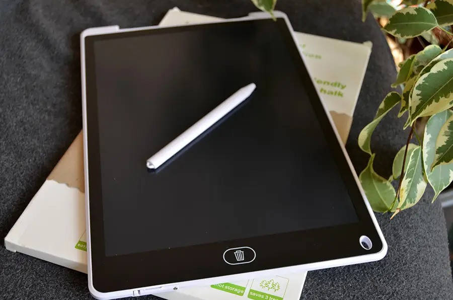 

Цветной графический планшет LCD-планшет для рисования Writing Tablet 12 дюймов (белый)