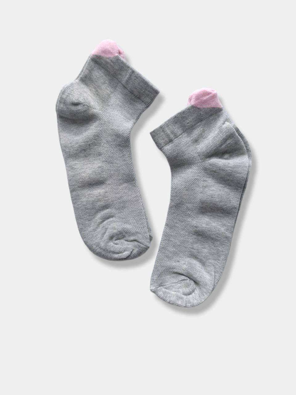 

Носки короткие для девочки сеточка с рисунком сердечка Twinsocks р-14-16,18-20, 22-24 черные, серые Серый, 14-16
