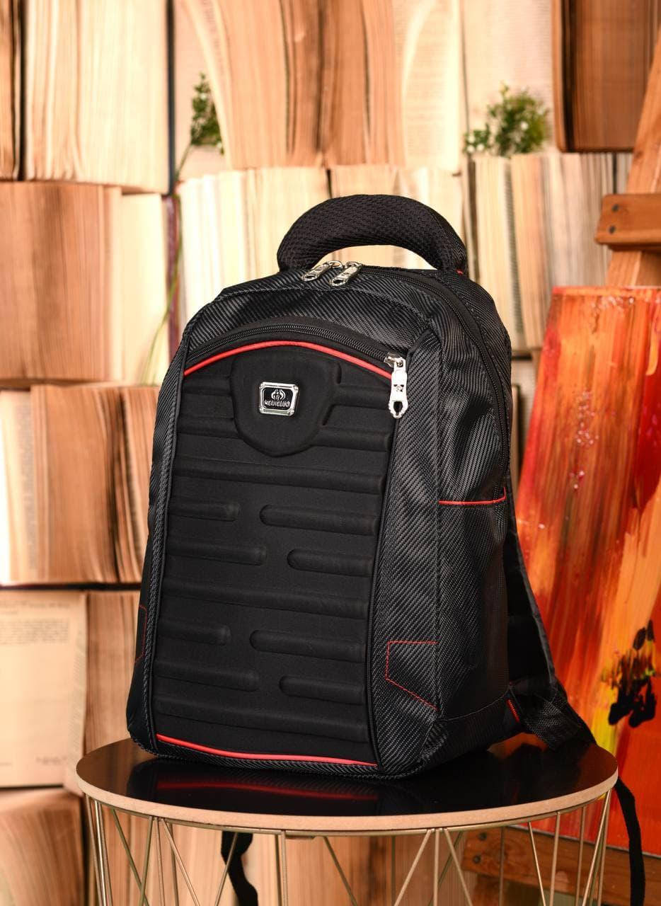 

Рюкзак черный универсальный код 7-32