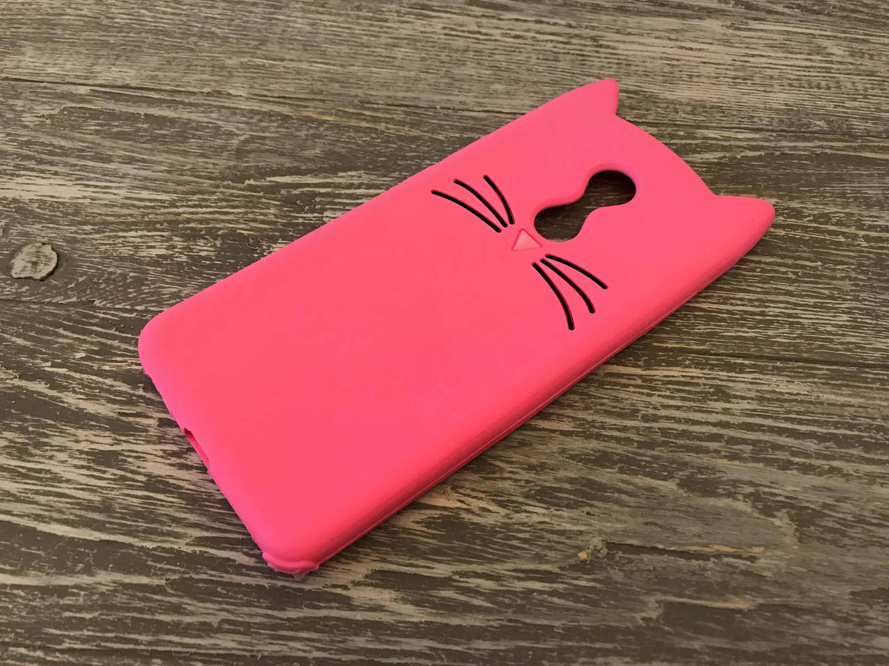 

Резиновый 3D чехол для Xiaomi Redmi 5 Усики (2 цвета) (2 цвета) розовый