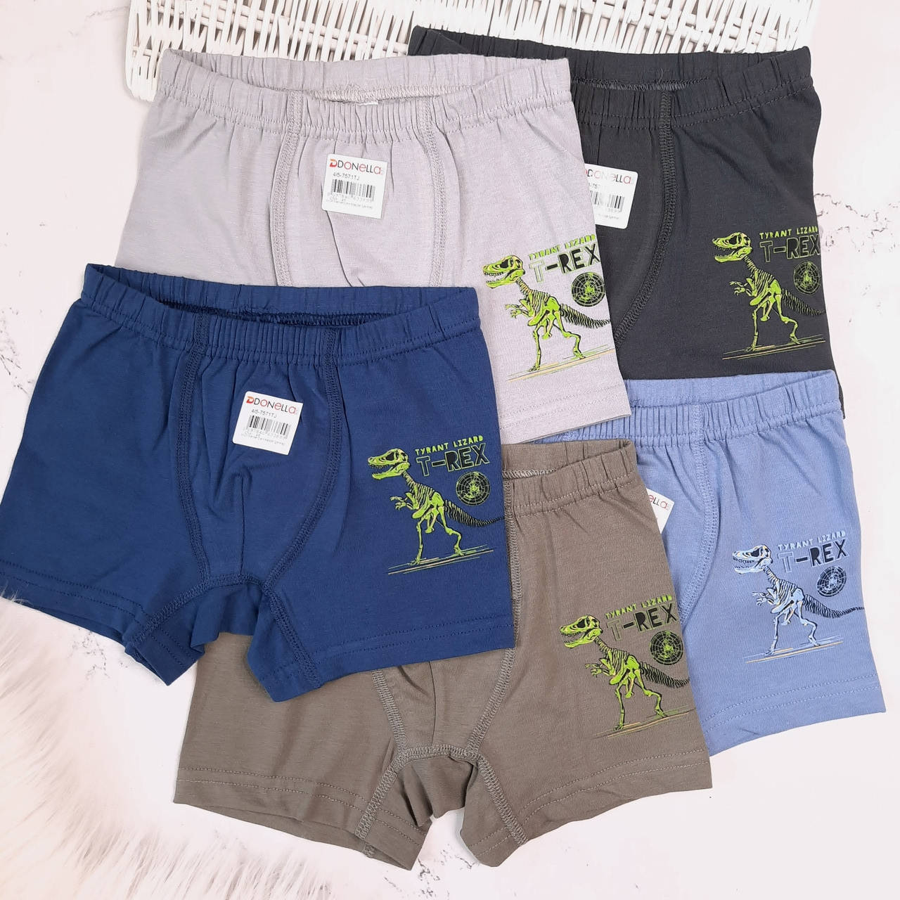 

Трусы для мальчика от 4 до 5 лет боксеры донелла Donella оригинал трусики для мальчика нижнее белье, Разные цвета