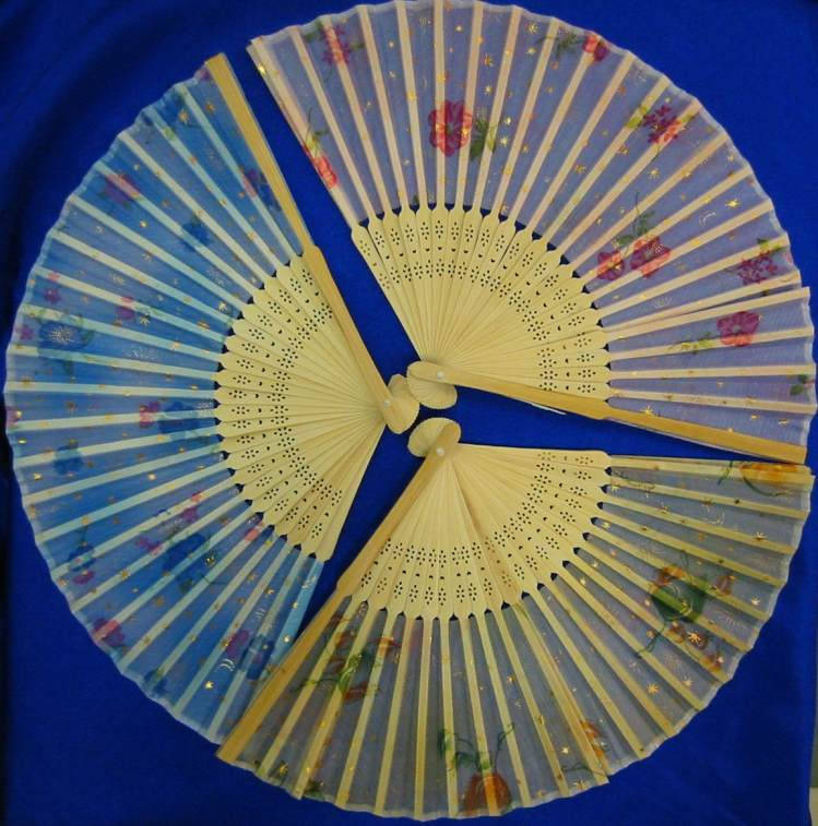 

Веер шелк+бамбук (20,5 см)(10 шт/уп)