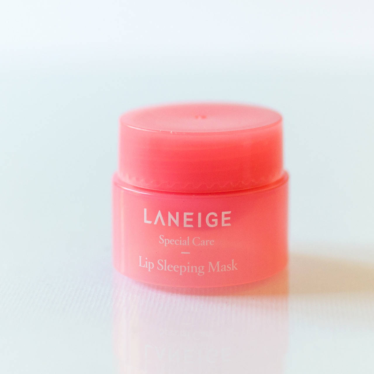 

Бальзам-маска для губ с экстрактом ягод Laneige Lip Sleeping Mask Miniature