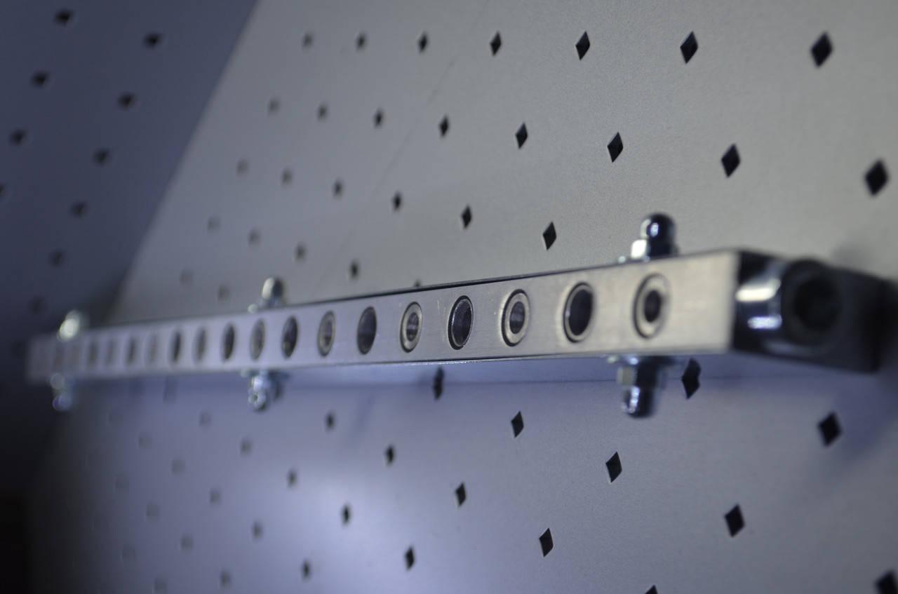 

Кондуктор под конфирмат 5\8