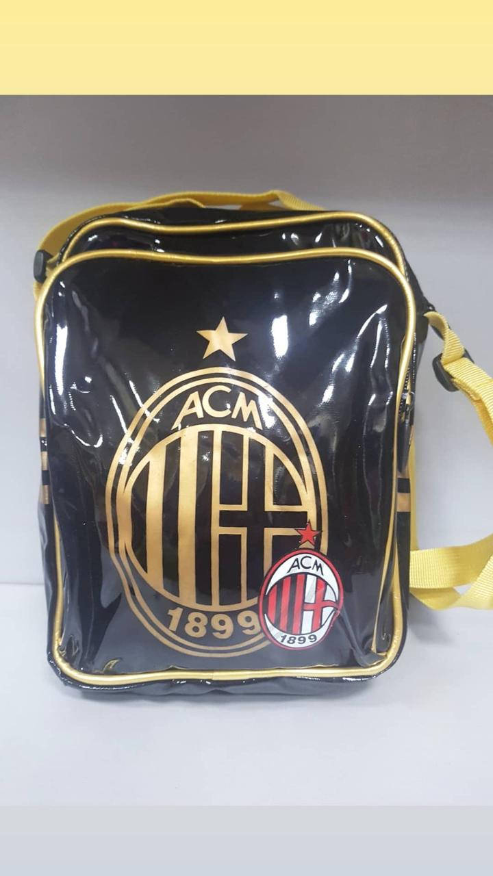 

Сумка-борсетка на плечо лаковая с символикой A.C.Milan