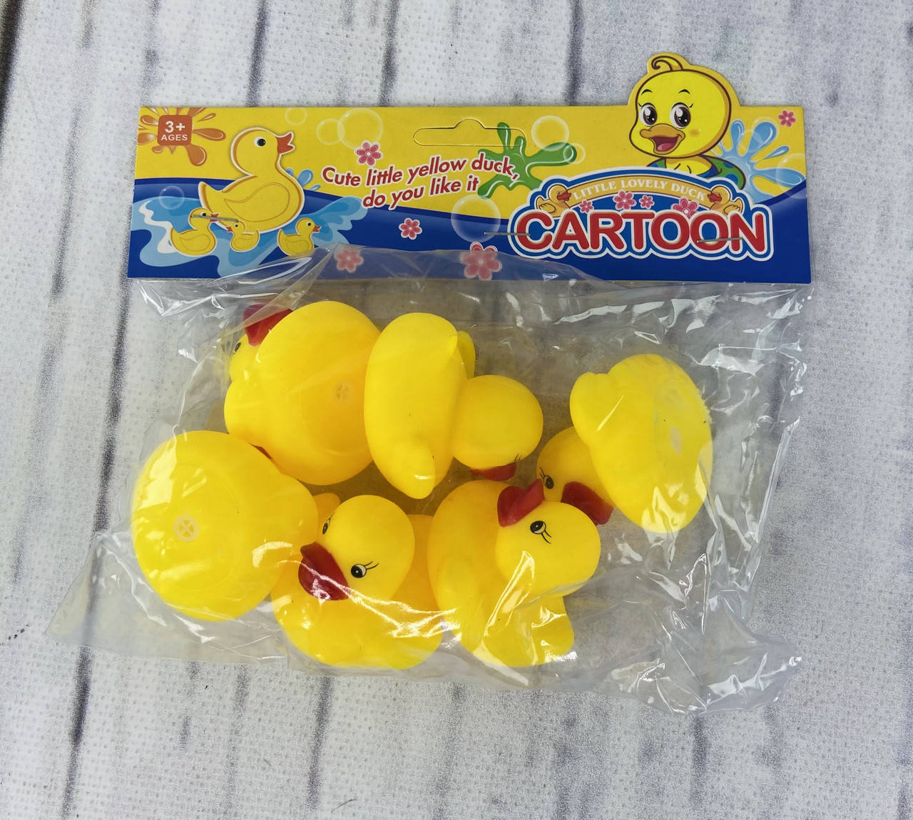

Резиновые игрушки для ванной Уточки Набор 6 шт. В пакете DZY019