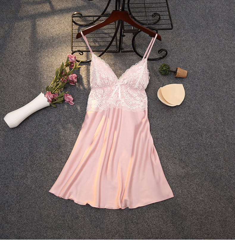 

Ночная сорочка шелковая с кружевом пудрового цвета, Пудровый