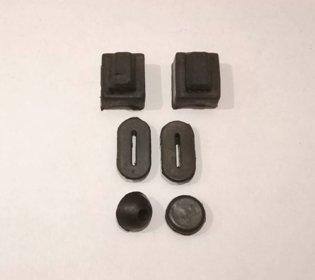 

Резинка бардачка ИЖ (цена за комплект)