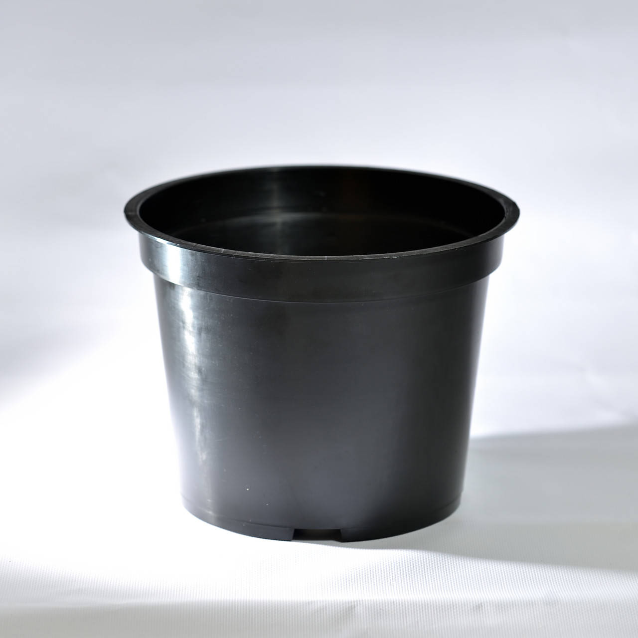 

Горшок для саженцев 23х17см 5л. (Черный) Полимер.