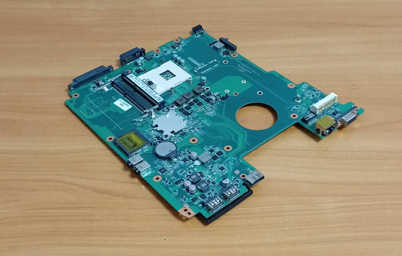 

Б/У Материнская плата Fujitsu LifeBook A512 , Intel UMA , HM75, DAFH5BMB6GO, REV: G.