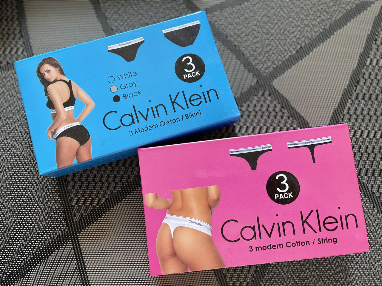 

Набор женских трусов Calvin Klein