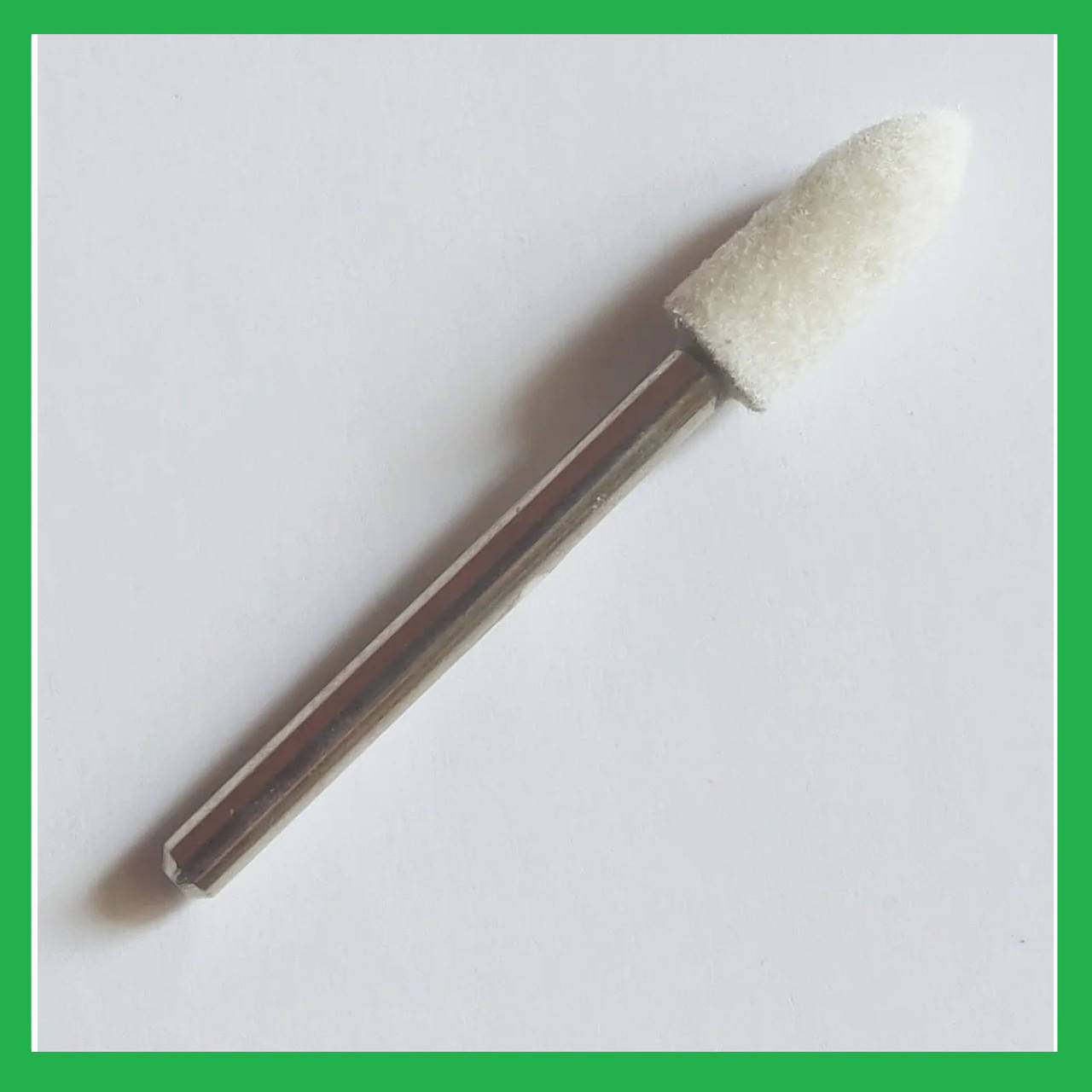 

Войлочная полировальная коническая головка 6 мм с державкой.