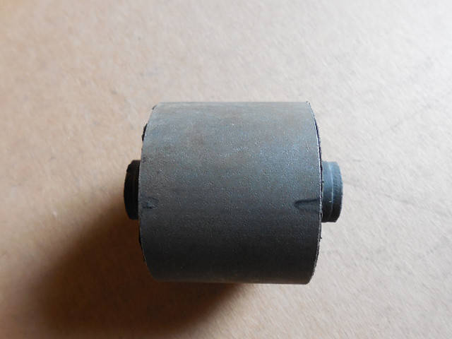 

Сайлентблок рычага заднего MATIZ/QQ (2 одинак) 96318361 (шт.)
