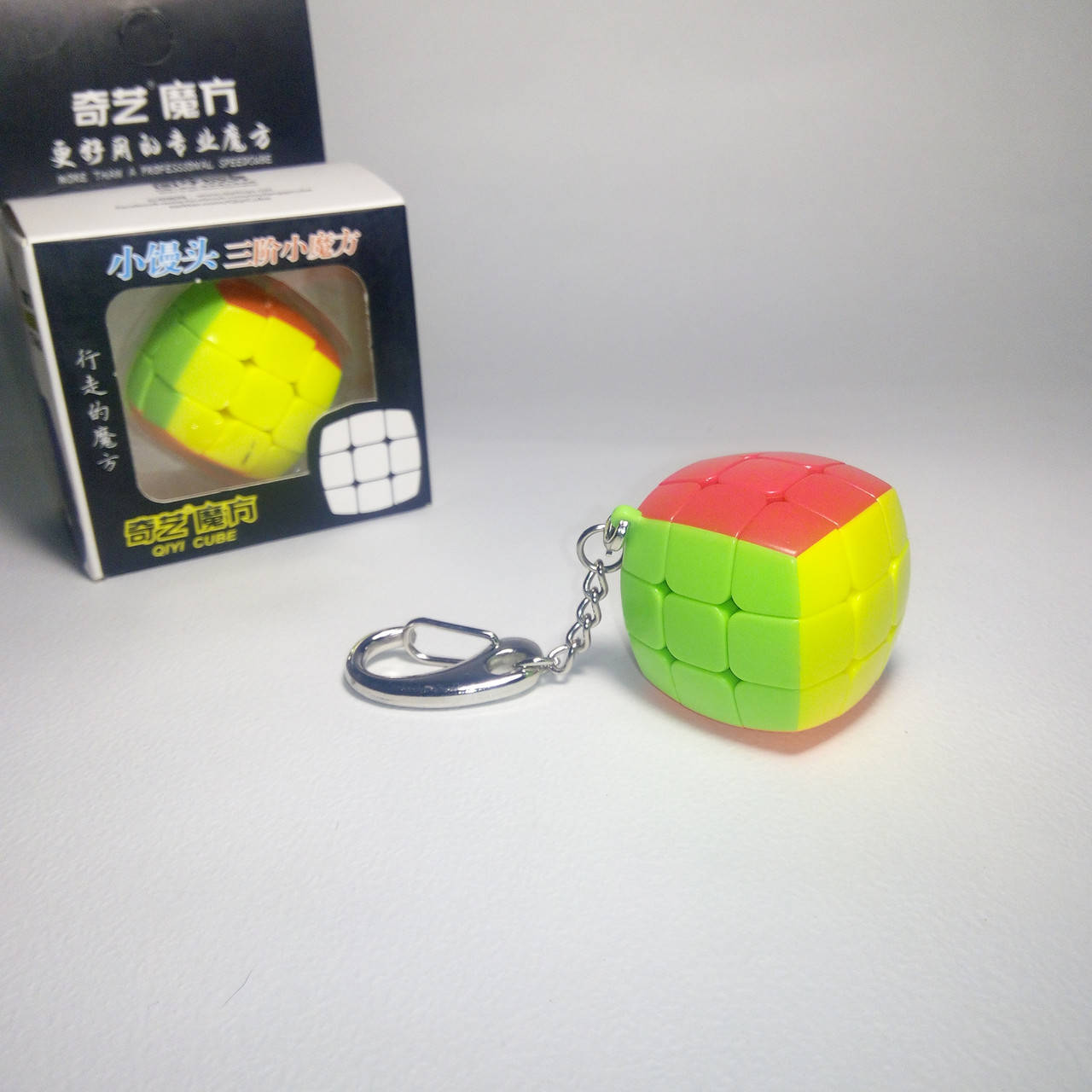 

Брелок кубик Рубика 3х3 Qiyi Keychain Mini 3 cm