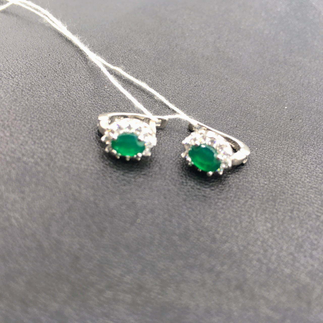 

Серебряные серьги зеленый агат, фианит