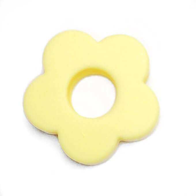 

Цветочек обычный (кремовый) бусины из пищевого силикона