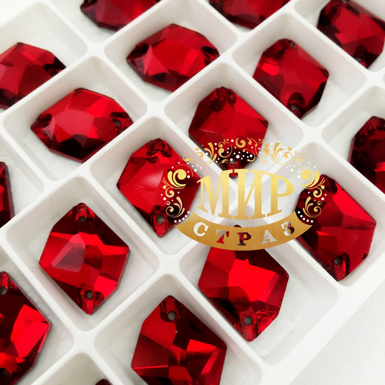 

Пришивные стразы космик, цвет Siam (14x17мм)