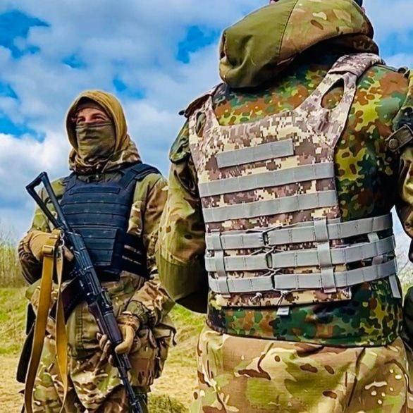 

Плитоноска импортная с бельгийскими плитами Кордура 1000Д Разгрузка военная, разгрузка тактическая военная