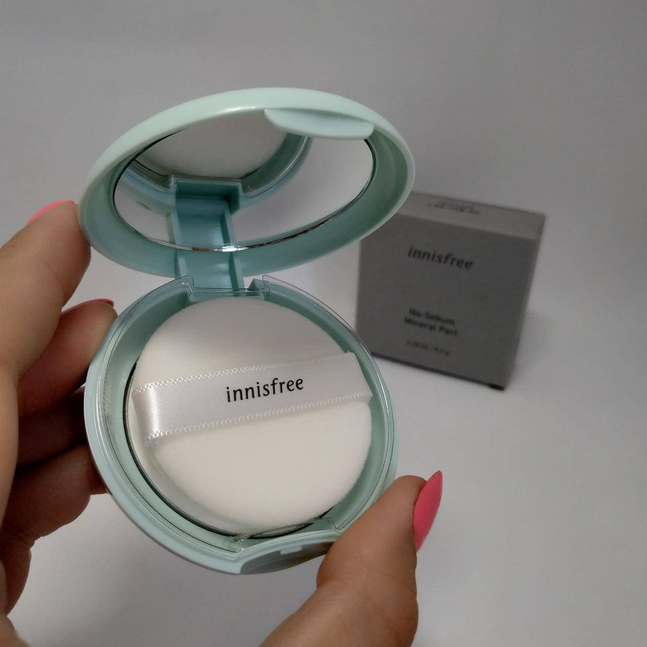 

Минеральная компактная матирующая пудра Innisfree No Sebum Mineral Pact