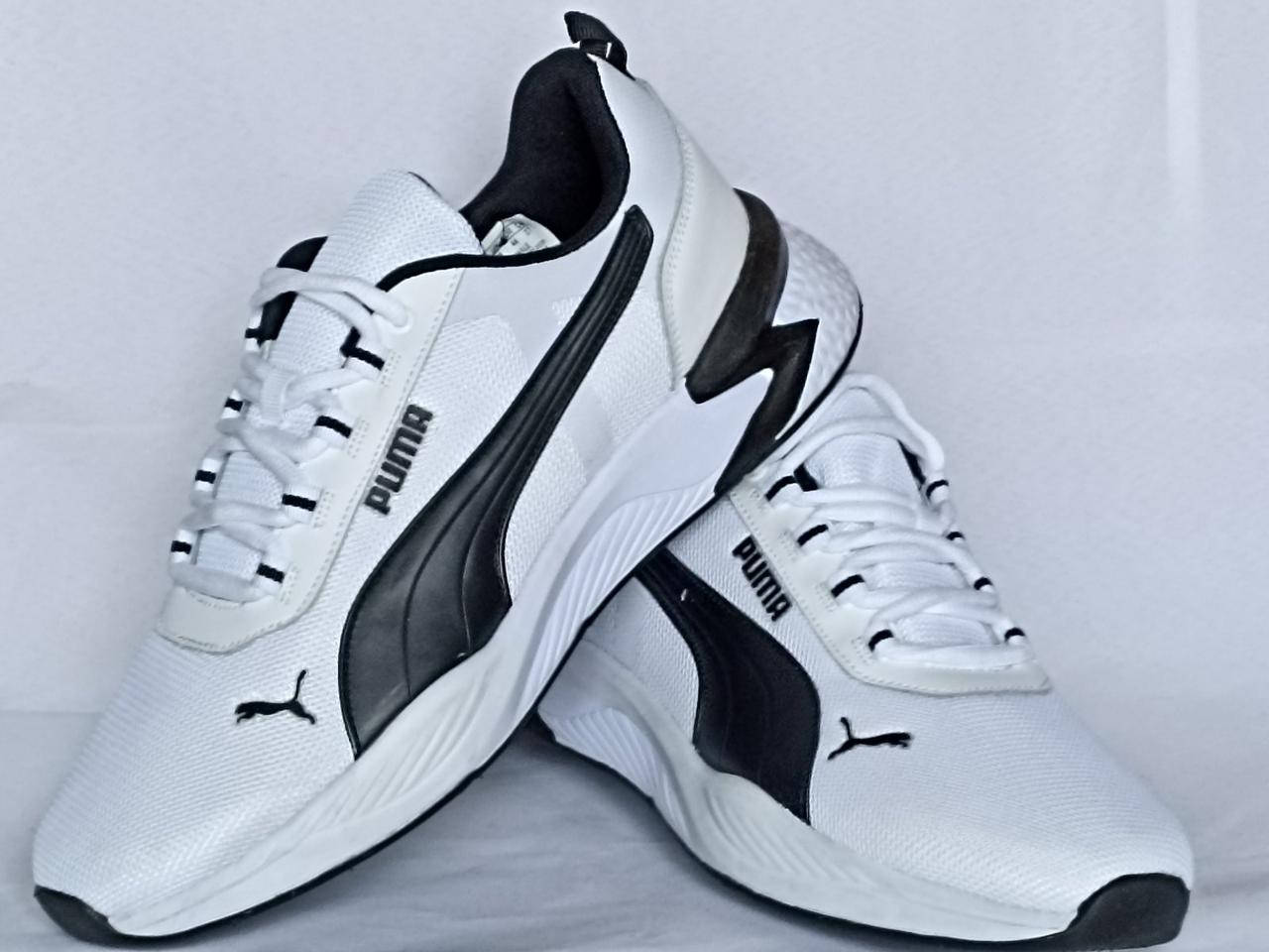 

Кроссовки мужские Puma белые с черым текстиль, Белый
