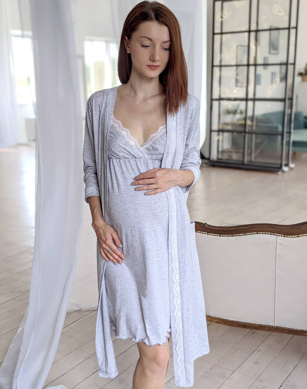 

Комплект халат и ночнушка в роддом (серый меланж, с кружевом)