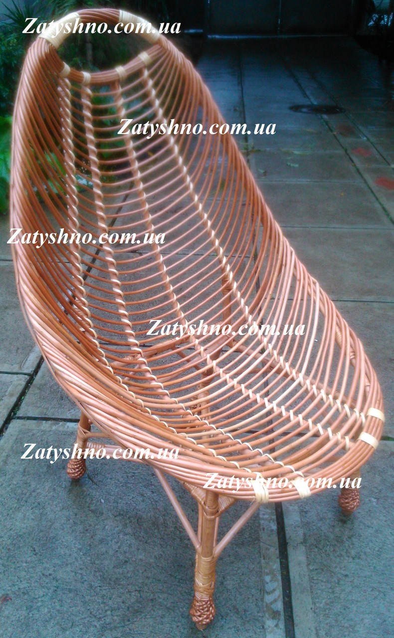 

Кресло плетеное