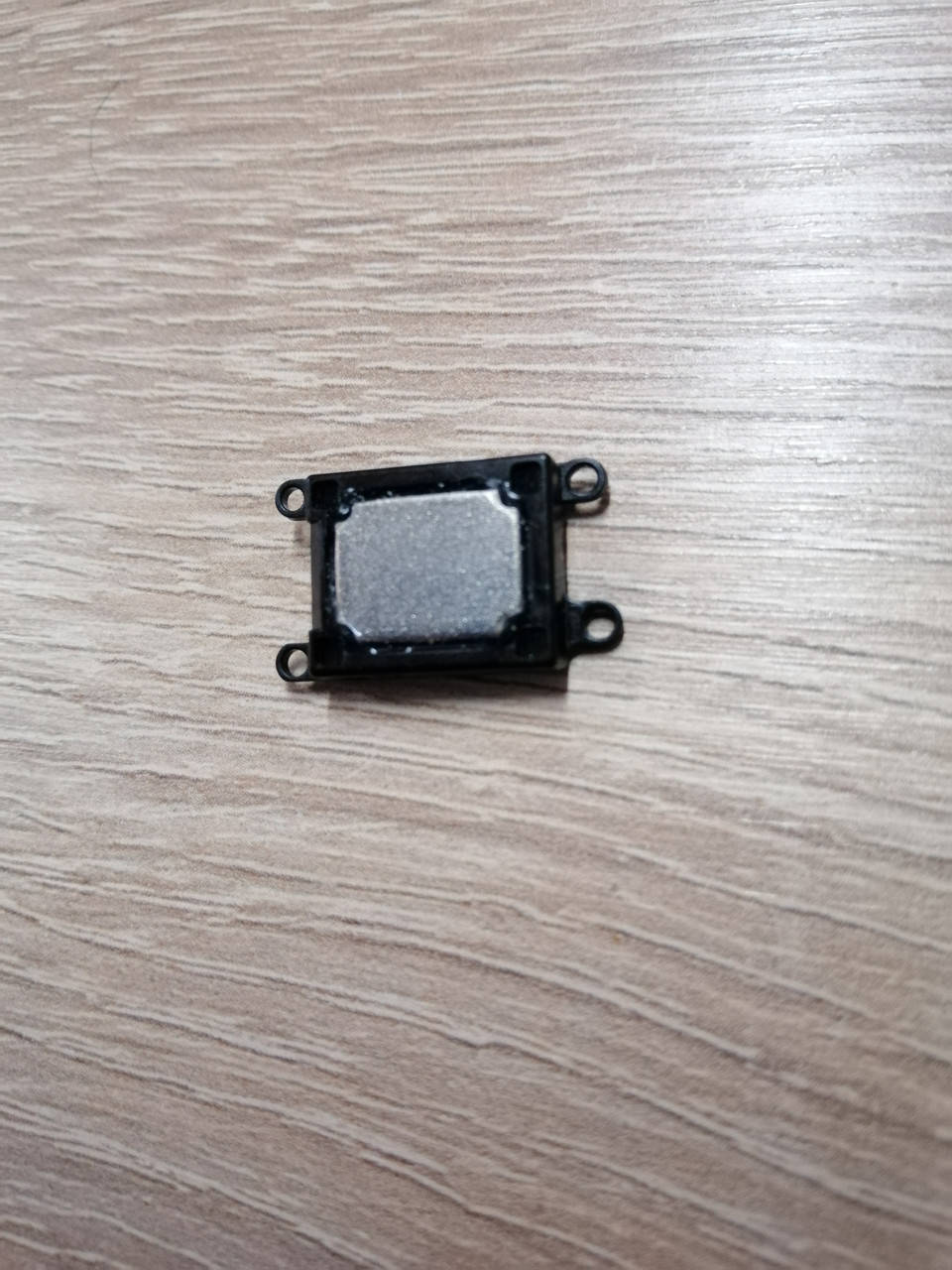 

Слуховой динамик (спикер) iPhone 7