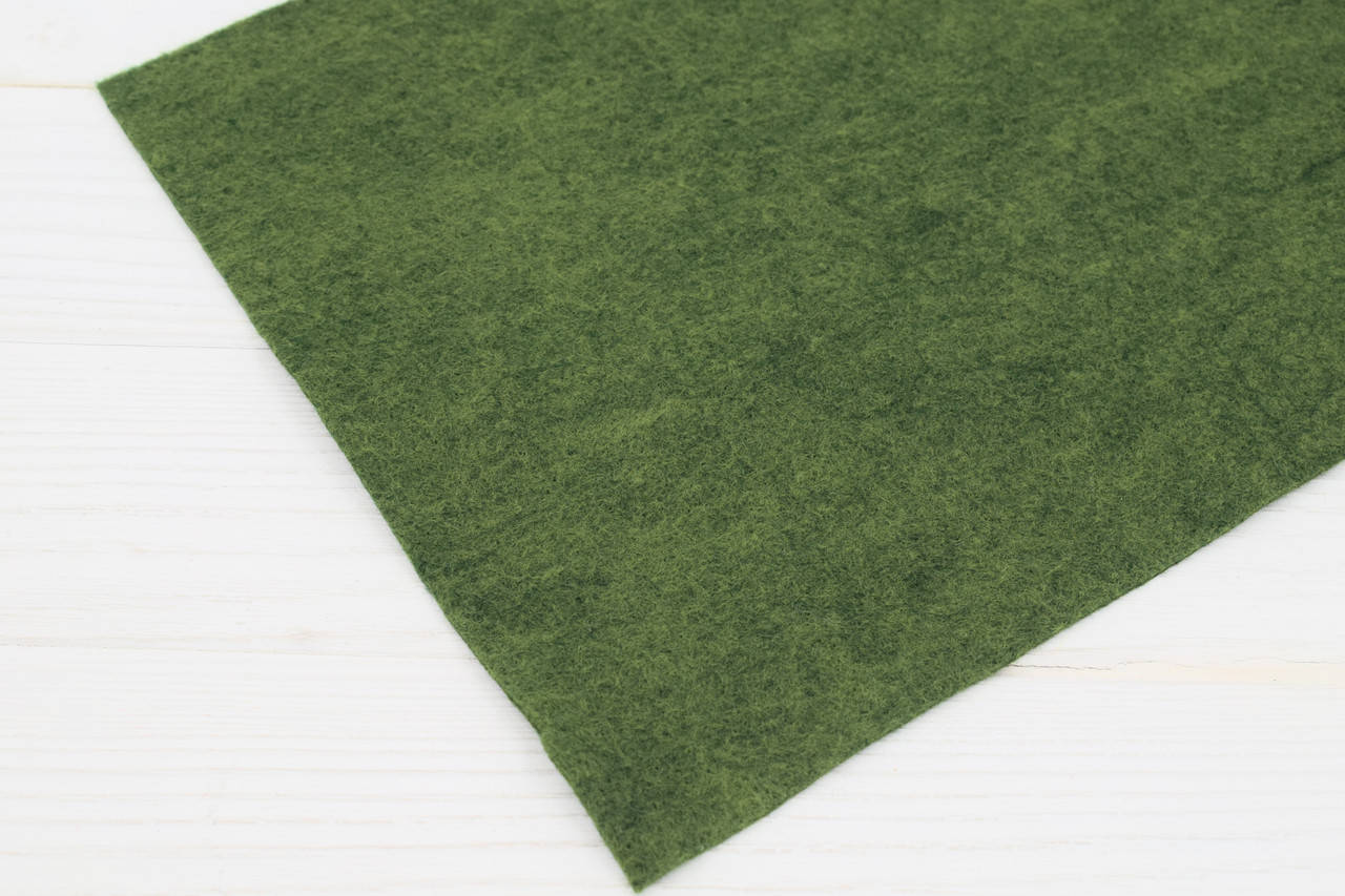 

Американский мягкий фетр 1,5 мм (20х30 см) - №19 травянистые луга (2710 grassy meadows)