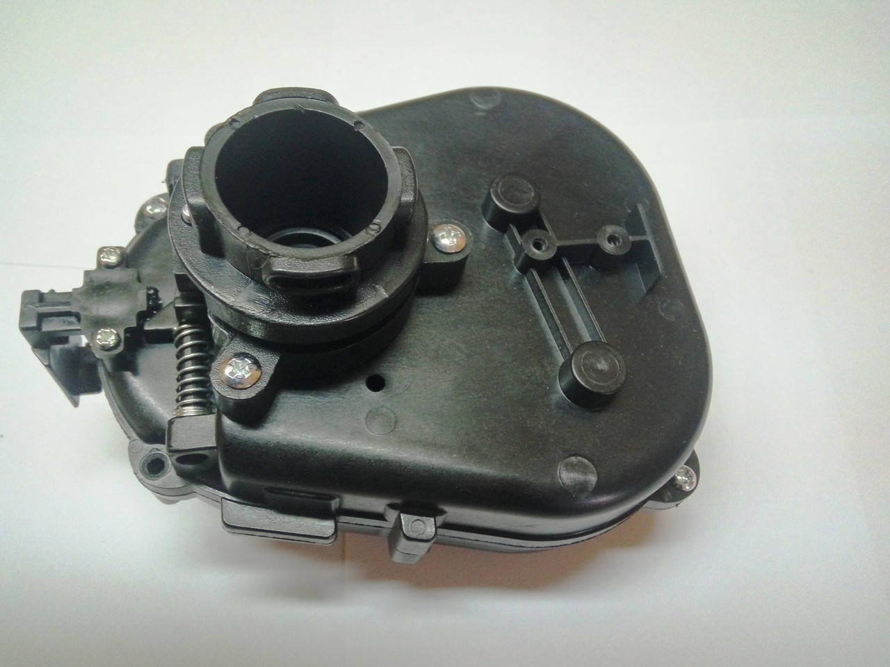 

Корпус редуктора для мясорубки DELFA DMG-1330 (пустой, без шестерен)
