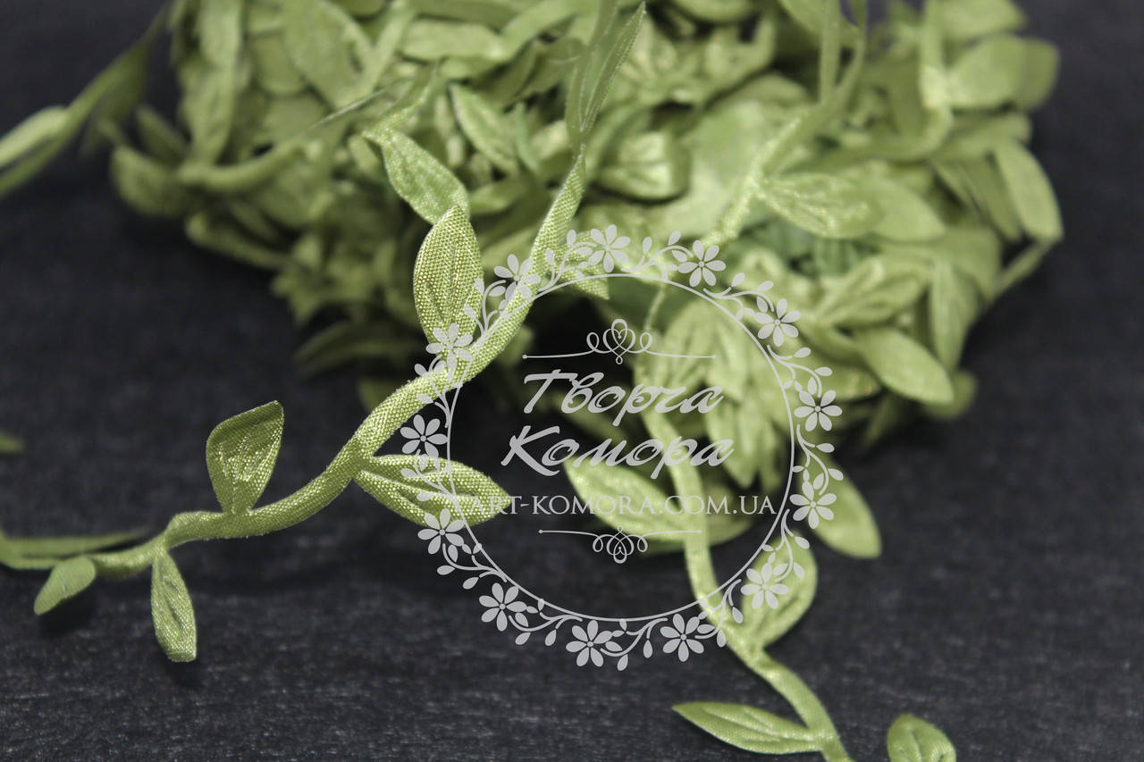 

Лента "Листочки", ткань. Размер листа - 1,5 см