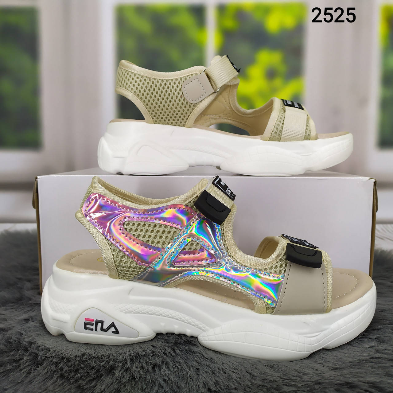 

Женские спортивные босоножки сандалии на платформе бежевые