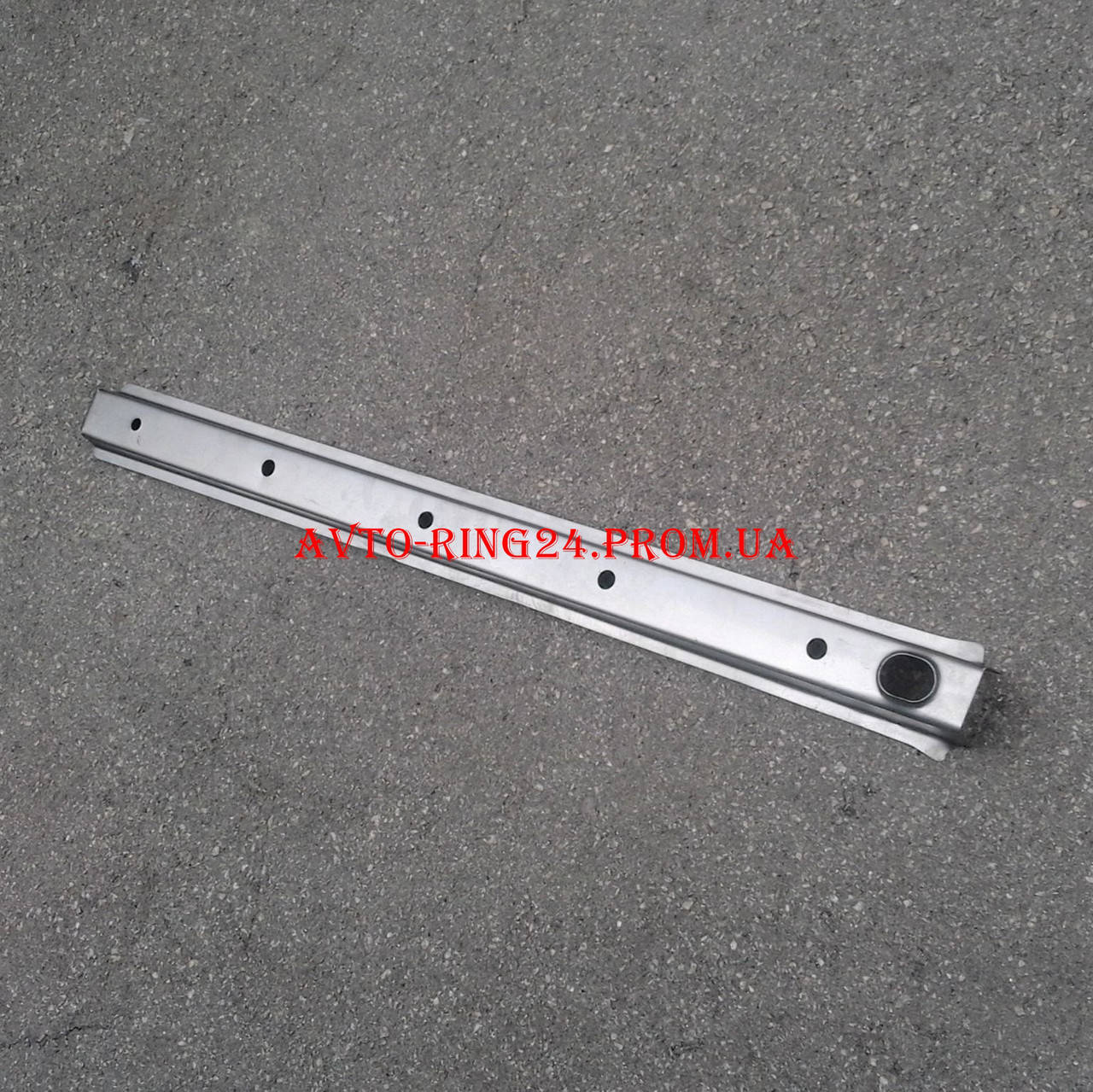 

Лонжерон переднего пола ВАЗ 2101,2102 (Усилитель пола)