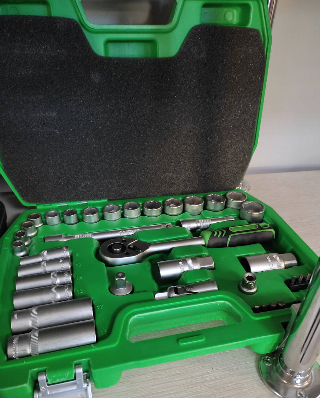 

Набор головок инструментов 39ед 3/8" INTERTOOL. Ручной инструмент для авто