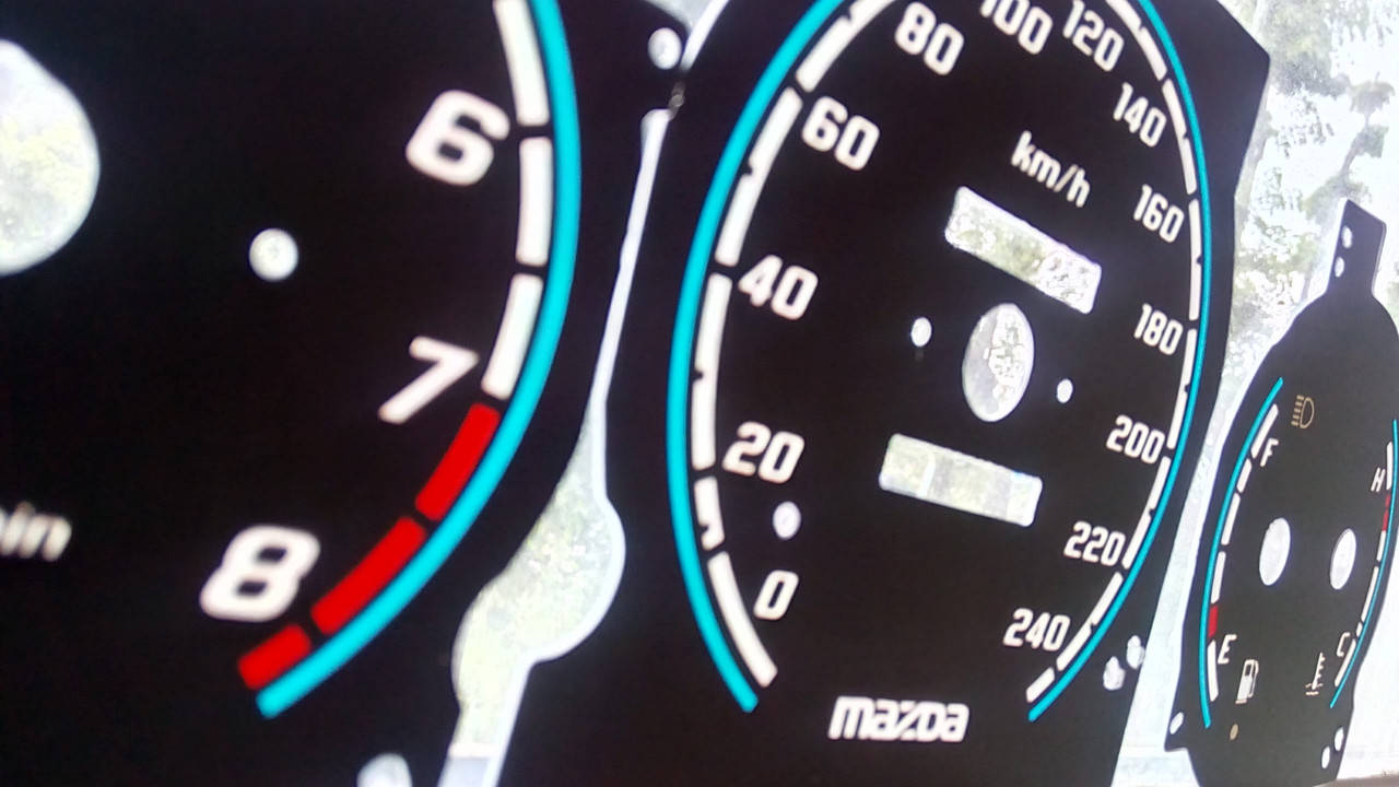 

Шкалы приборов Mazda Xedos 6