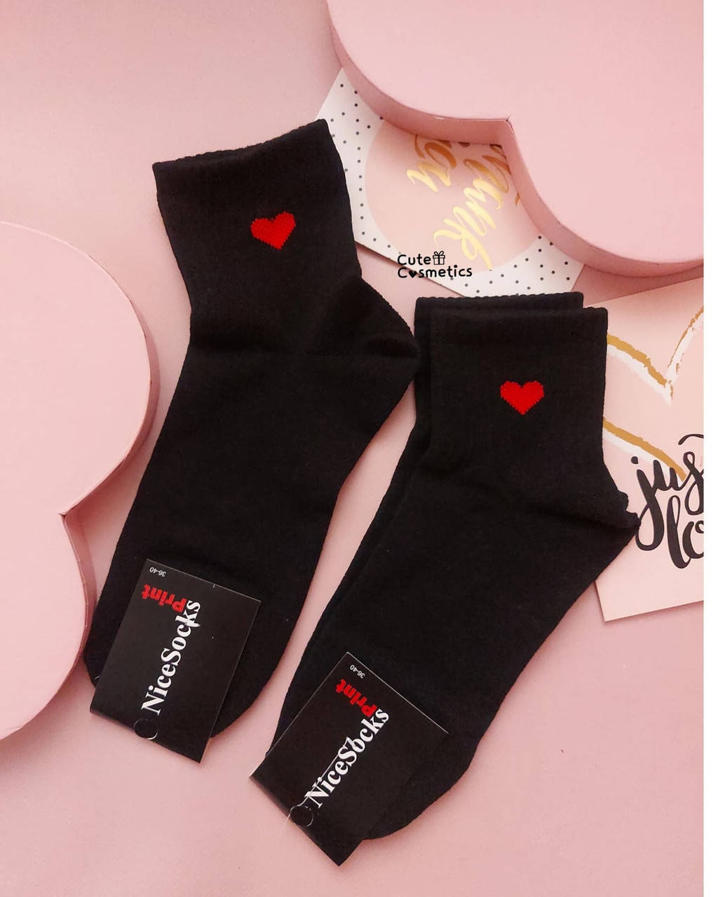 

Жіночі шкарпетки з принтом: "❤" чорного кольору, 36 - 40 р.
