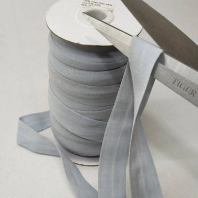 

А-059 Трикотажная окантовочная бейка (стрейч эластичная) 2см х 1 м. (серая светлая) (СИНДТЕКС-1759)