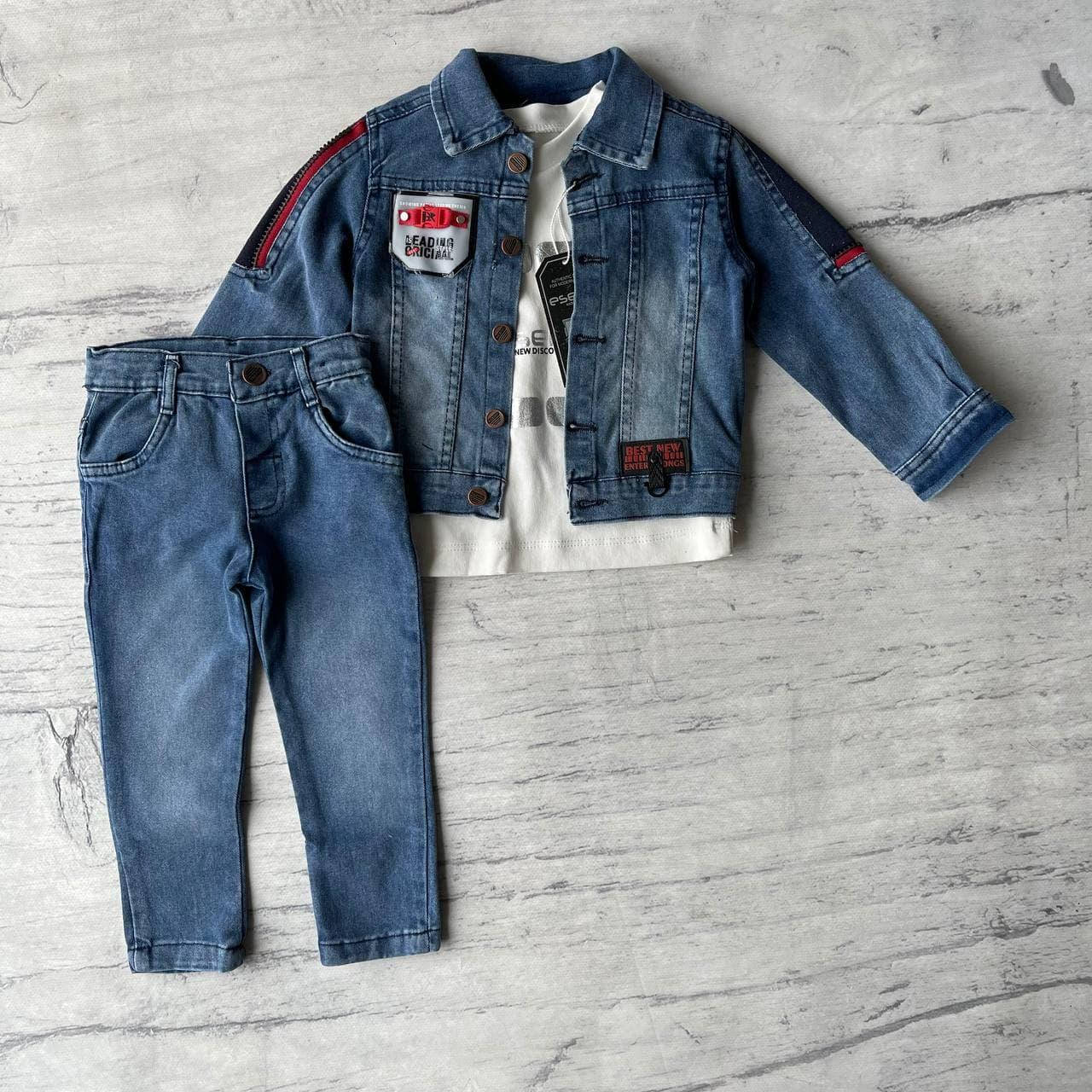 

Джинсовый костюм тройка на мальчика 945. Размер 104 см, 110 см