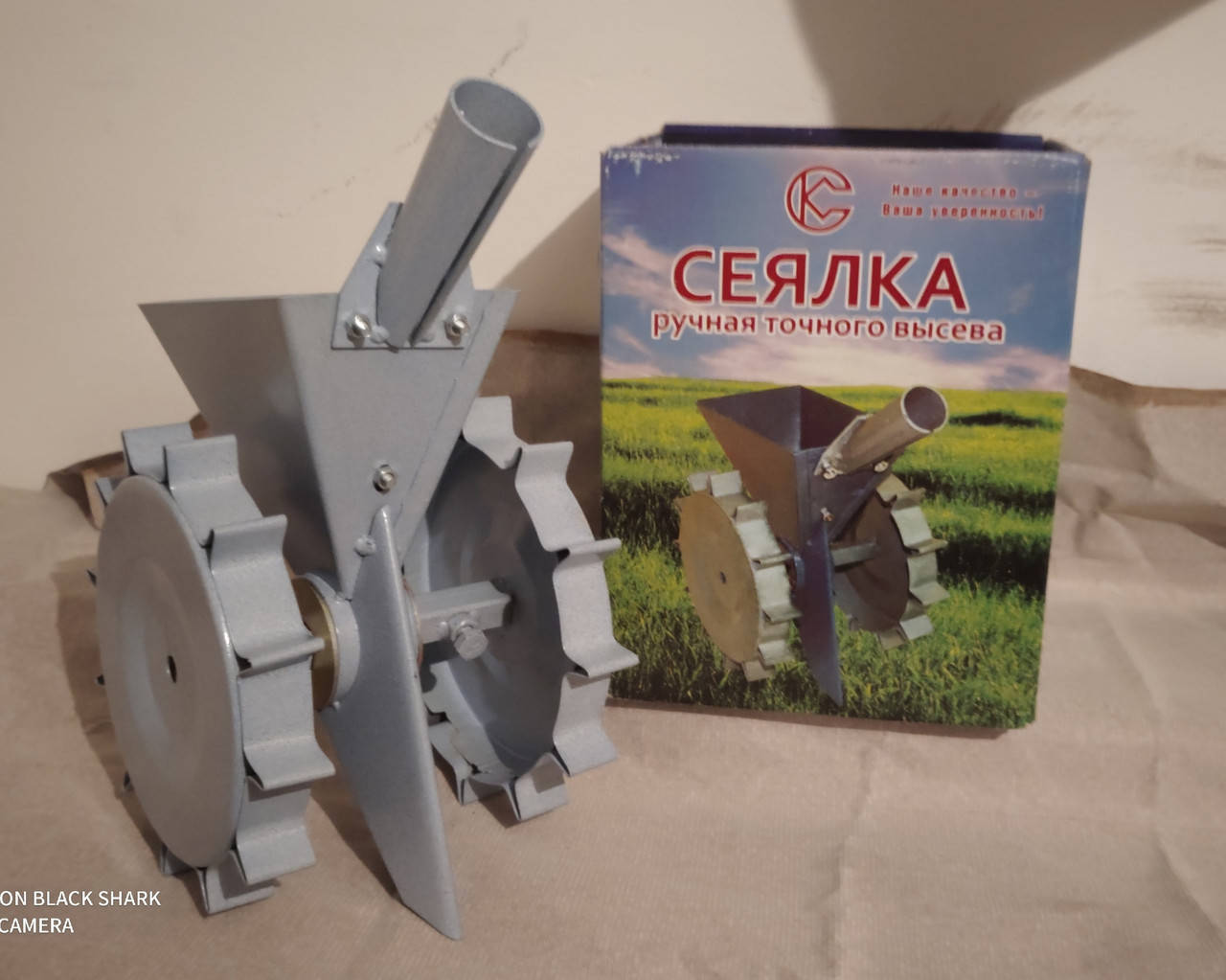 

Сівалка. Сівалка точного висіву. Сівалка ручна. Сеялка точного высева ручная