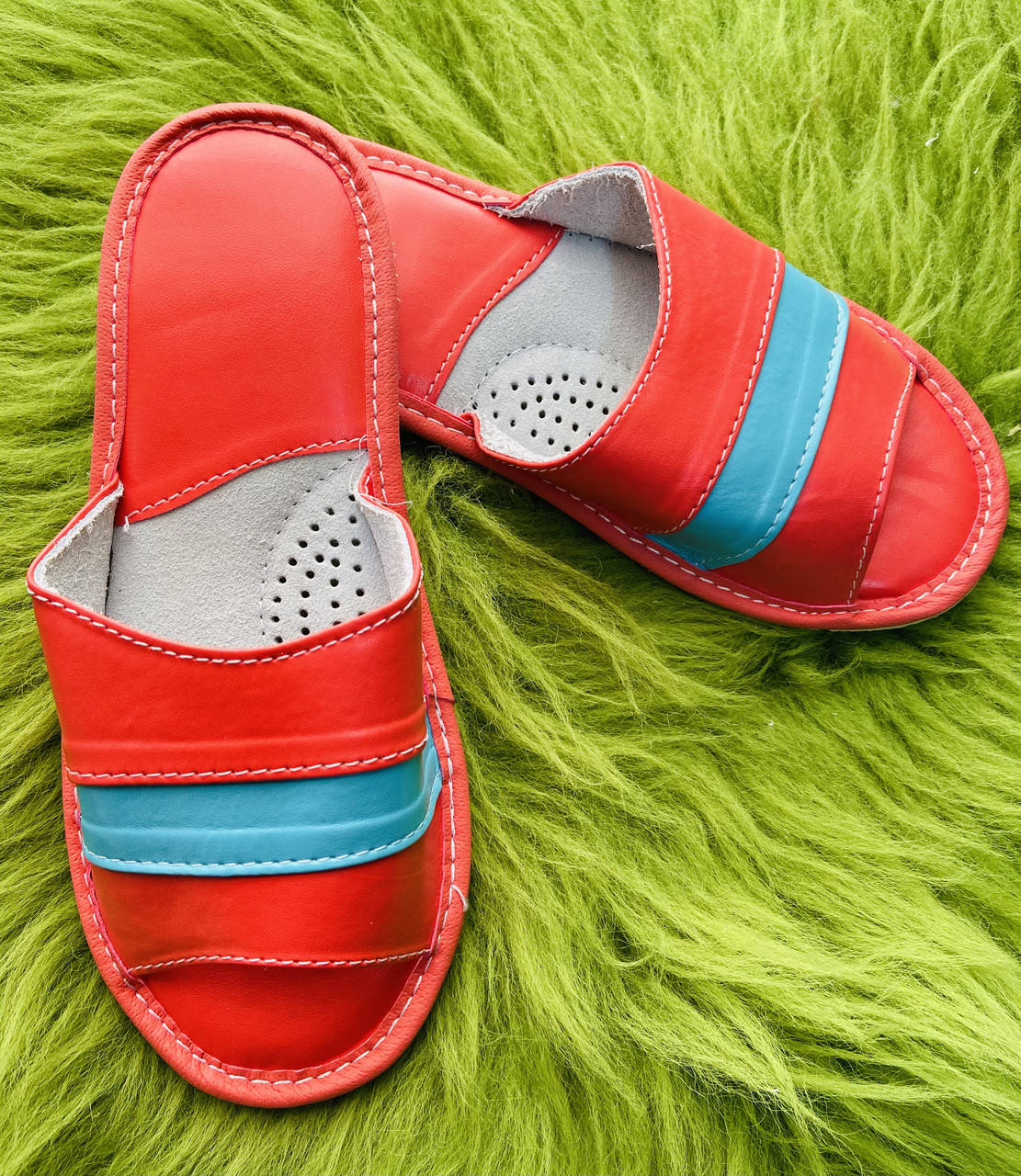 

Домашні шкіряні капці жіночі 37, Персиковый