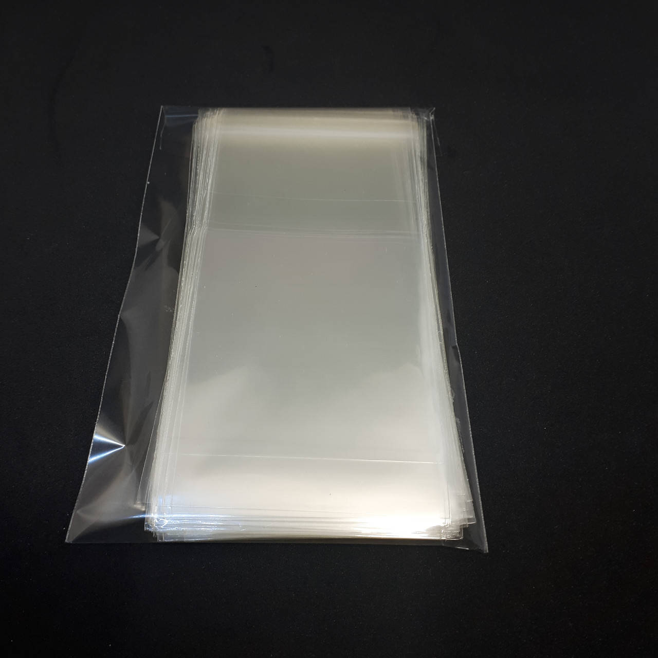 

Пакеты полипропиленовые прозрачные 8x9 см с клеевым клапаном (100 штук в упаковке)