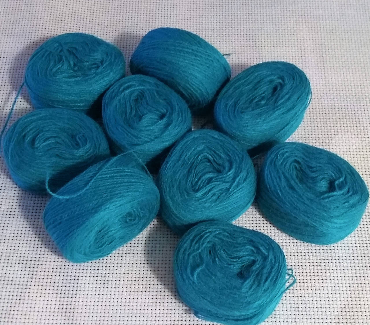 

Акрил для вышивки(изумрудный)