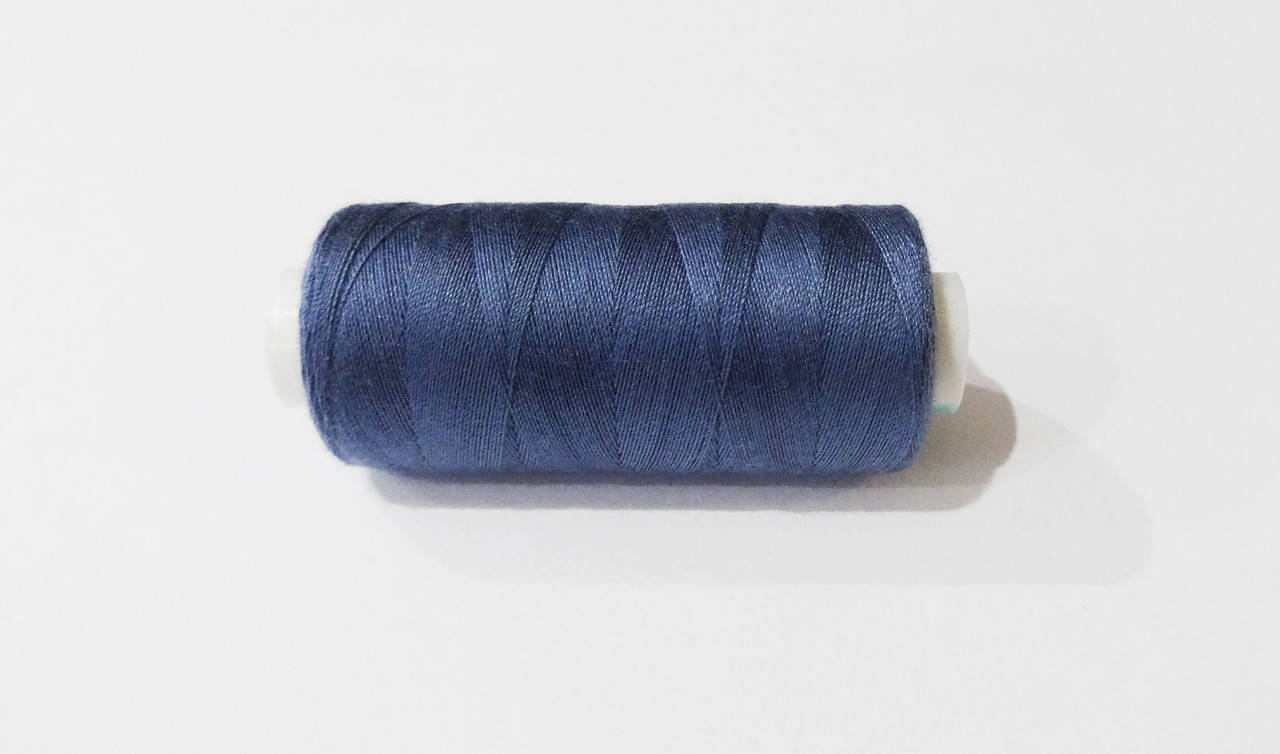 

Нитки Дор Так 100% п/э 400Y (401)