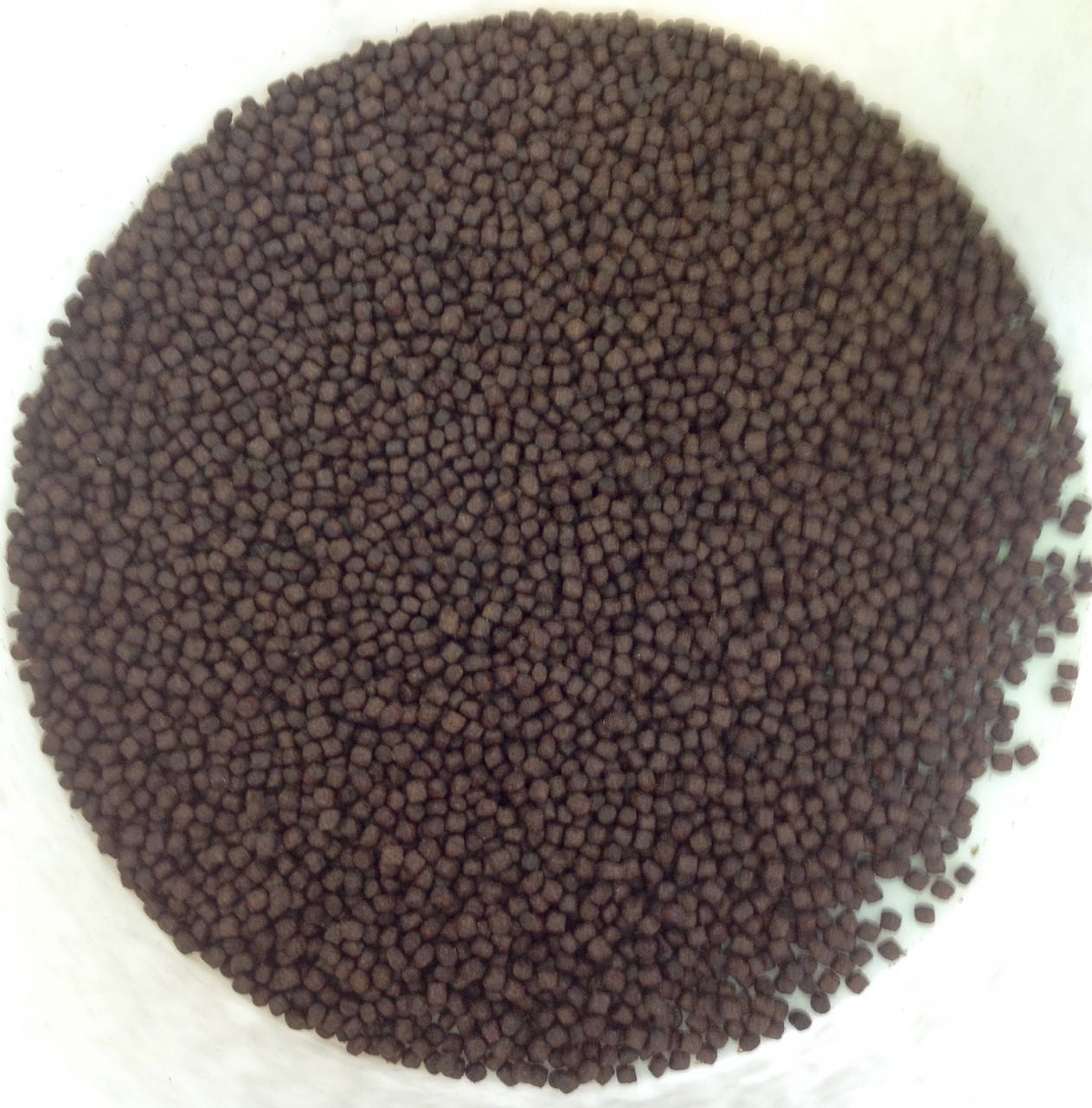 

ПЛАВАЮЩИЙ КОРМ ДЛЯ КОИ И ЗОЛОТЫХ РЫБОК (2л/1кг), высококалорийный, 3мм