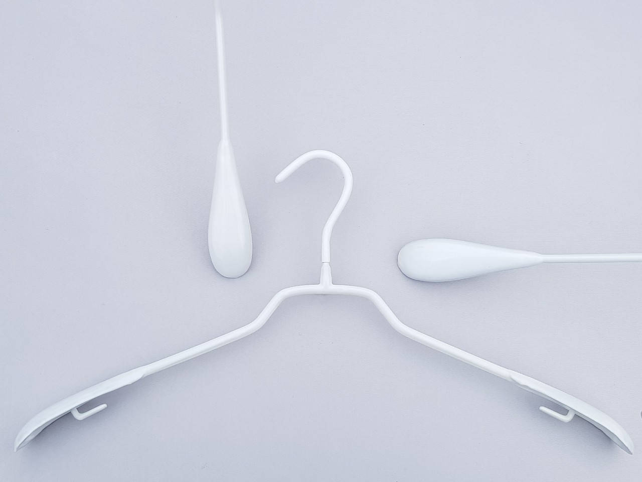 

Плечики металлические в силиконовом покрытии широкие белые, 43 см, Белый