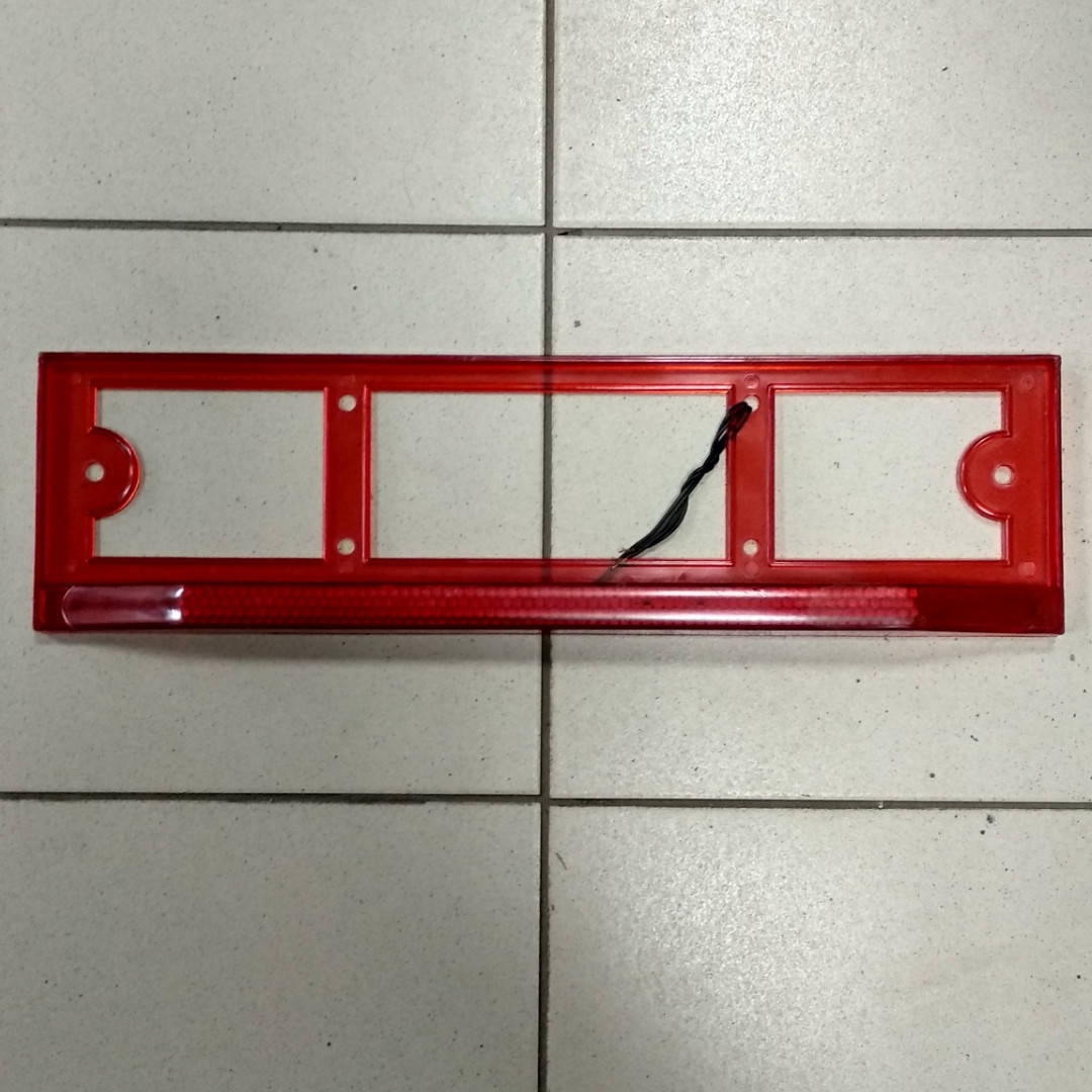 

Рамка номера задняя с подсветкой красная Speed-Master