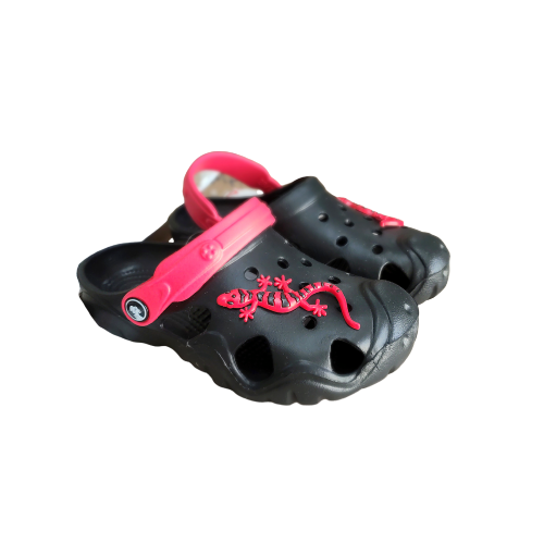 

Детские легкие кроксы сабо из пены, шлепанцы для дачи, бассейна, пляжа черные с красным мальчикам 34/35 стелька 22,5 см, Черный
