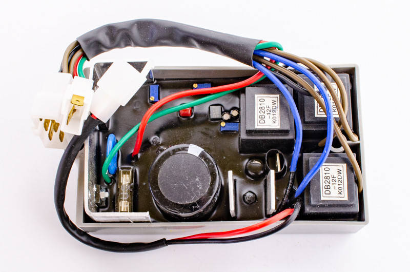 

AVR реле напряжения генератора 10 кВт (450V/470mF, 3 фазы)