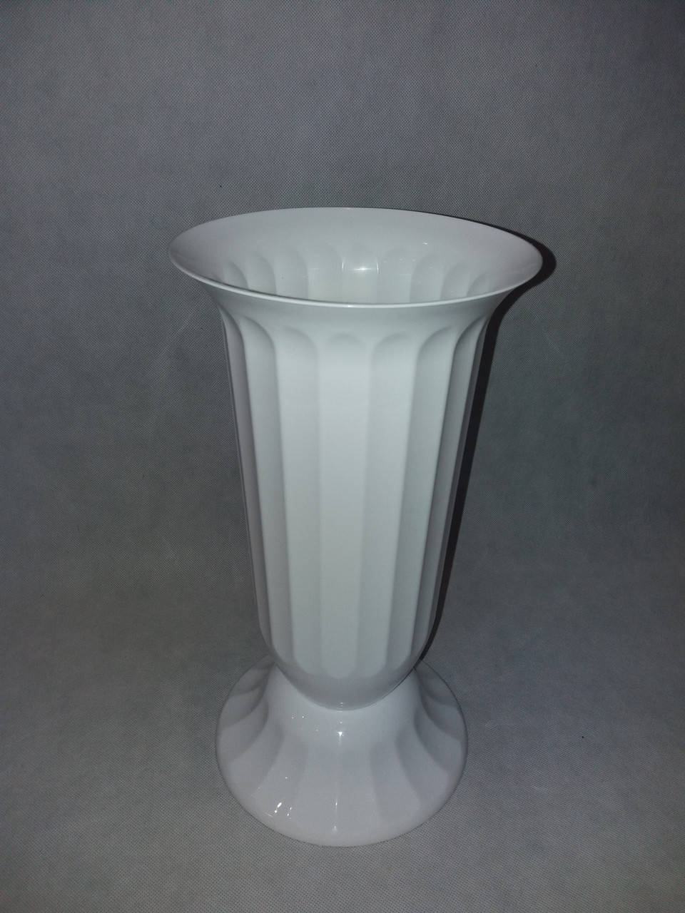 

Ваза для цветов «Флора» 29 Цвет белый (2л), Разные цвета