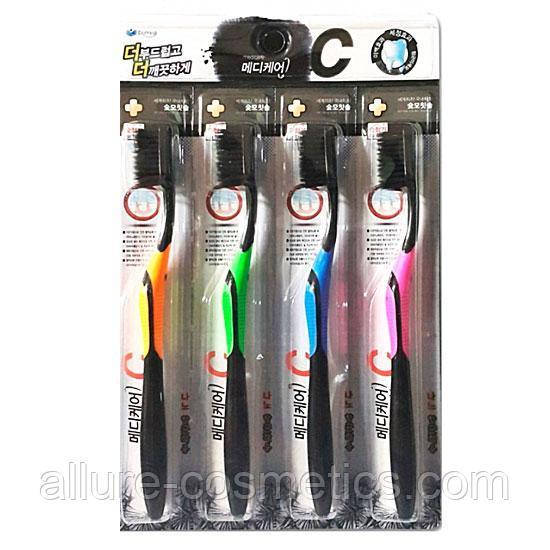 

Зубная щетка с щетиной из бамбукового угля Medicare Charcoal Toothbrush Anti Blocking Effect 4 шт. Подробнее:, Черный